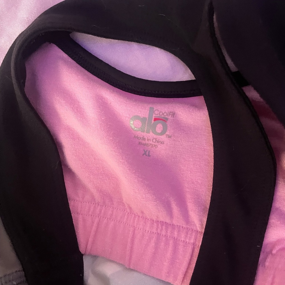 Alo tank top FIRM PRICE - Picture 3 of 3